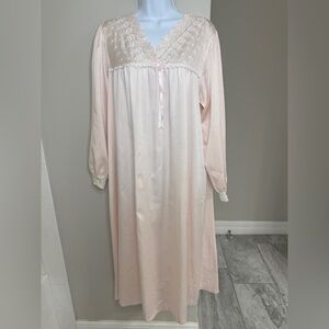 Vintage Oscar de la Renta Soft Pink Lace Satin Nightgown